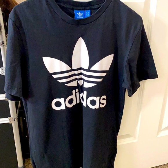 adidas tshirt - Picture 1 of 1